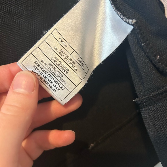 Nike Women’s Jacket - Black and White Y2K Style - Picture 5 of 11